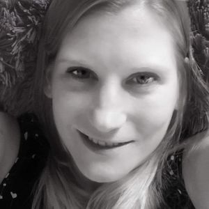 Meet your Posher, Niki